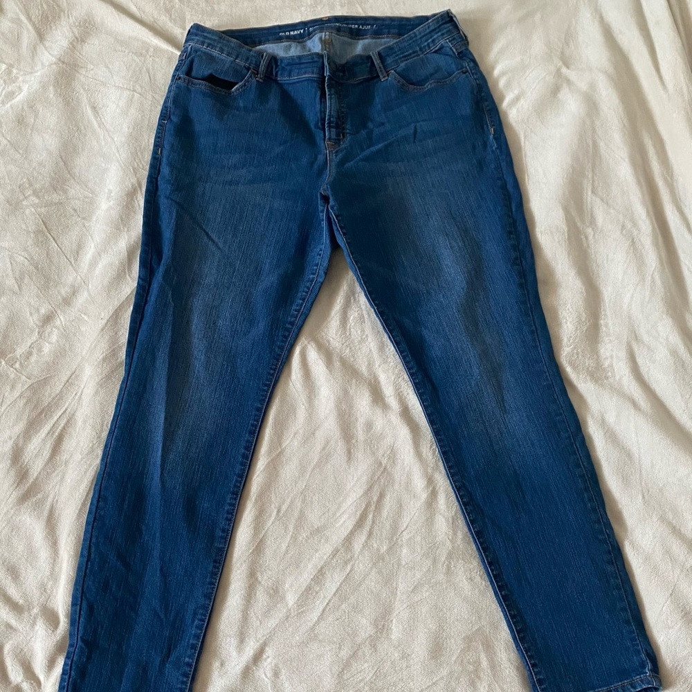 Old navy size 14 ankle length skinny jeans